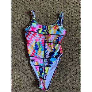 One piece swim suit